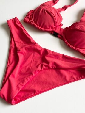 Vetchy Laguna Red Bikini Bottoms Size Small